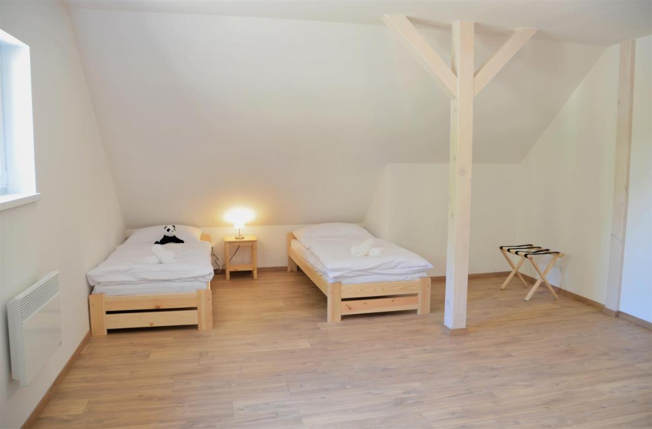 Apartmany Deluxe Sázava Exteriör bild