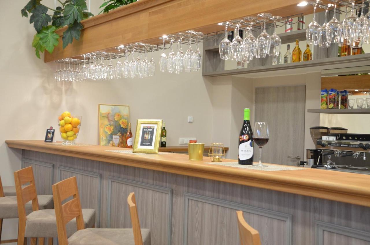 Apartmany Deluxe Sázava Exteriör bild